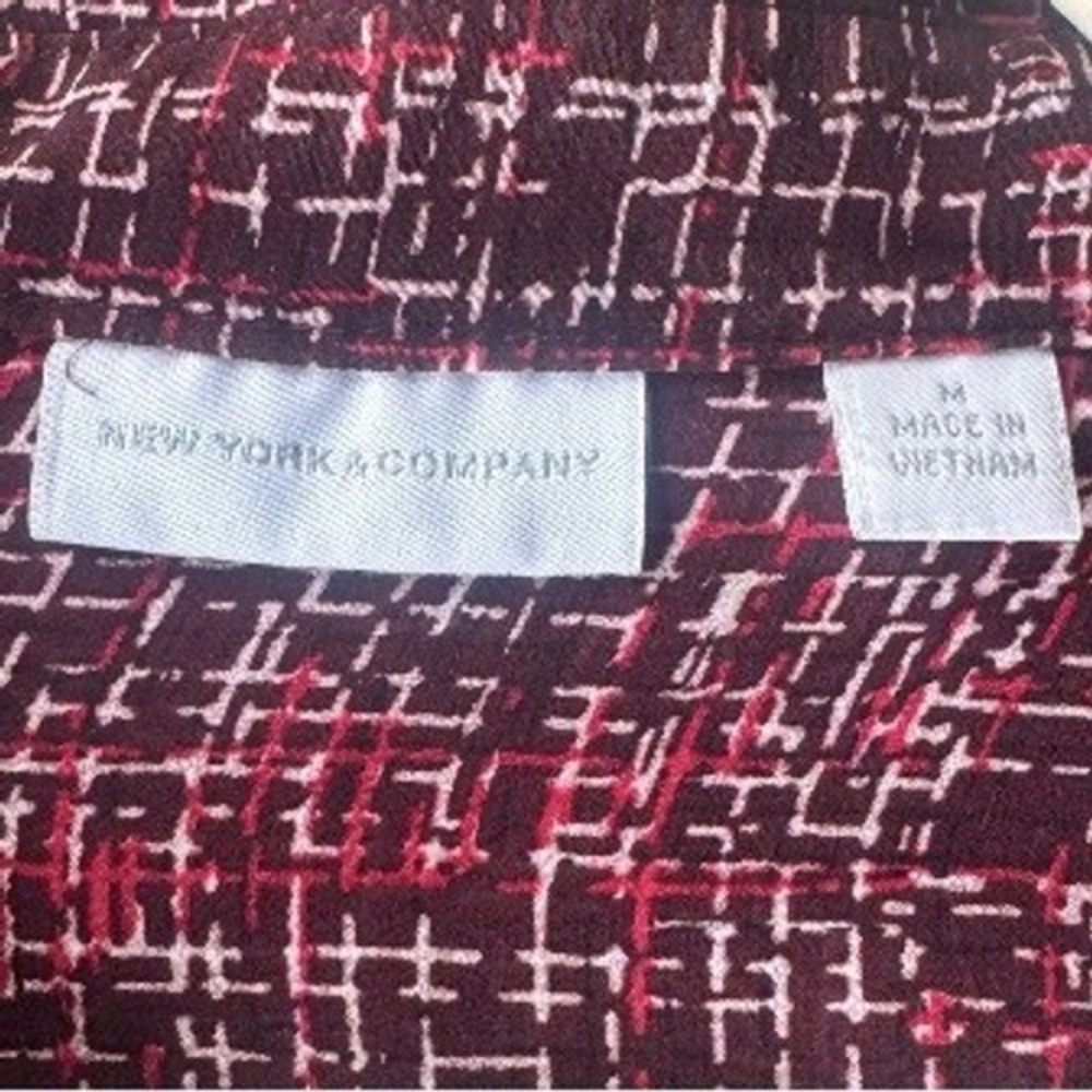 Womens Burgundy Red Textured Long Sleeve Tunic Top Size Medium - Picture 2 of 3